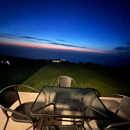 Con Vista Villa Drymon